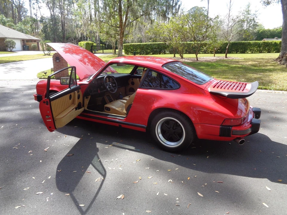 1988 Porsche 911 Carrera 3.2 - Image 29 of 31