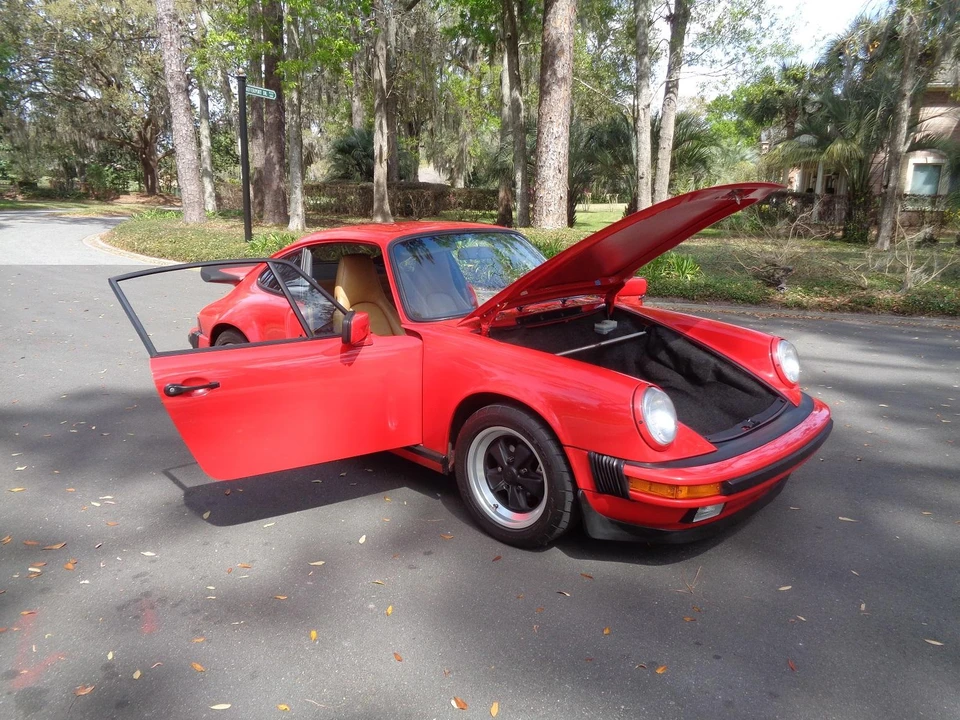 1988 Porsche 911 Carrera 3.2 - Image 26 of 31