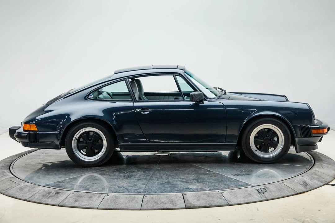 1988 Porsche 911 Carrera 3.2 - Image 5 of 31