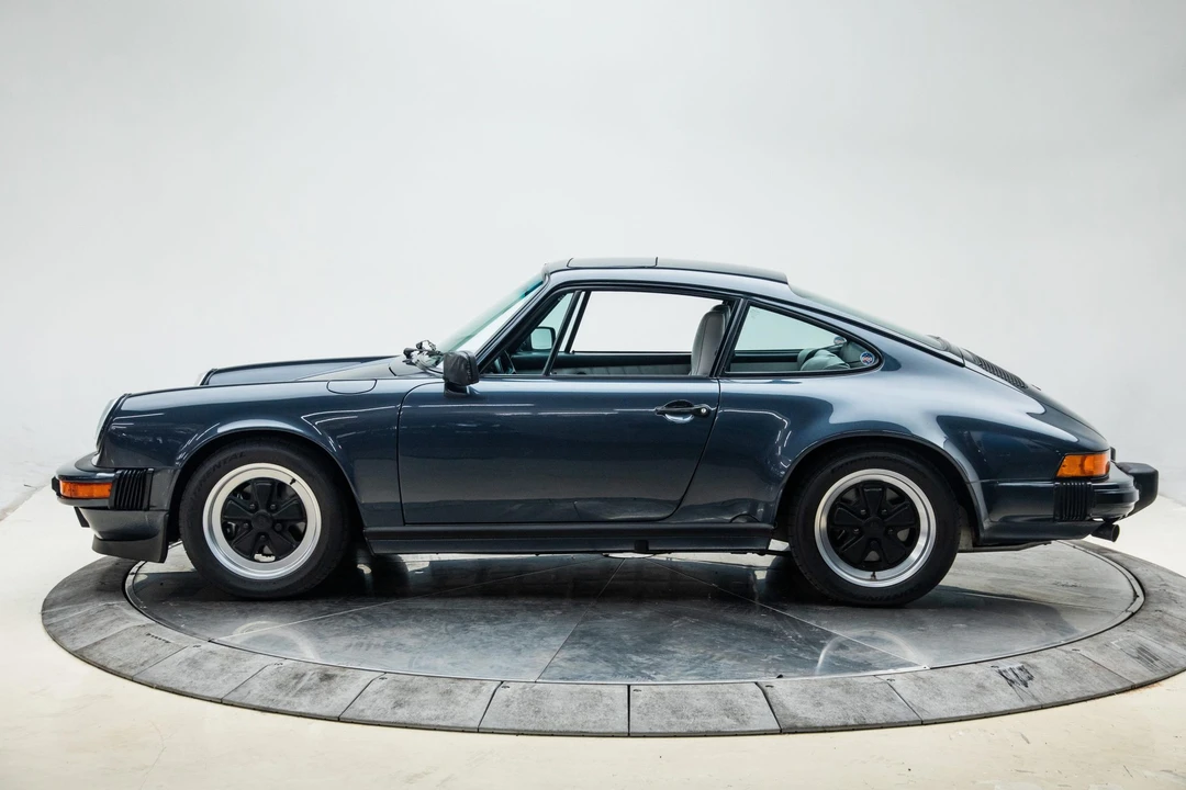1988 Porsche 911 Carrera 3.2 - Image 9 of 31