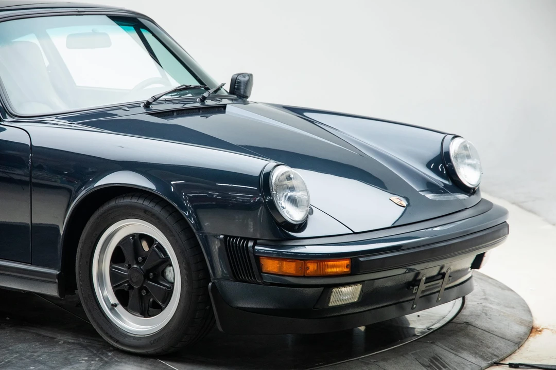 1988 Porsche 911 Carrera 3.2 - Image 25 of 31