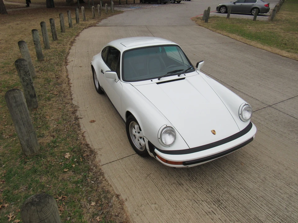 1988 Porsche 911 Carrera 3.2 - Image 3 of 31