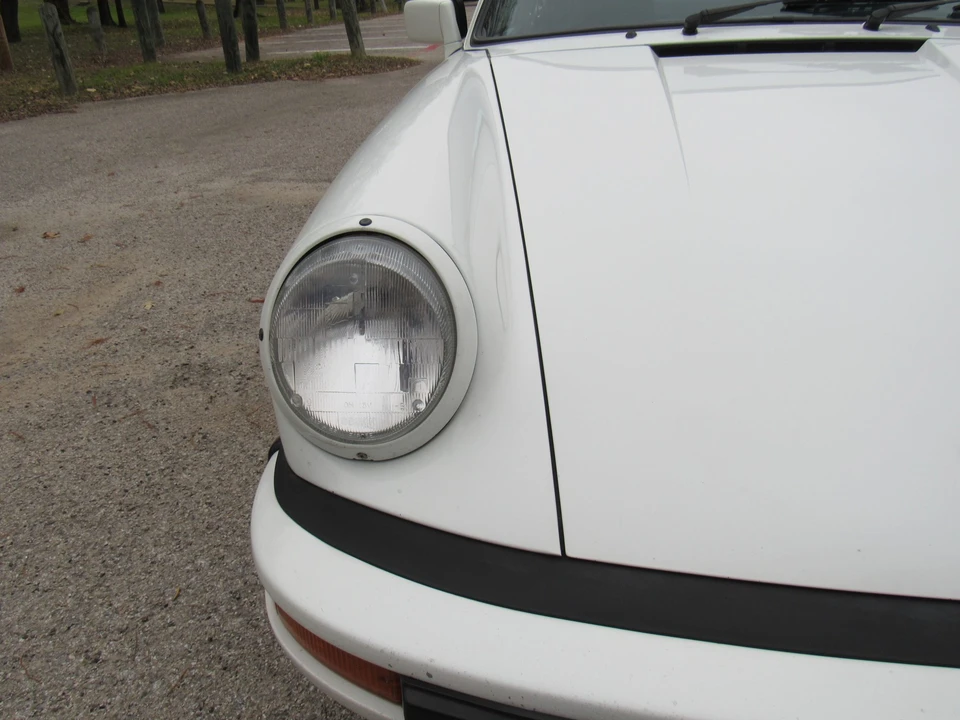 1988 Porsche 911 Carrera 3.2 - Image 16 of 31