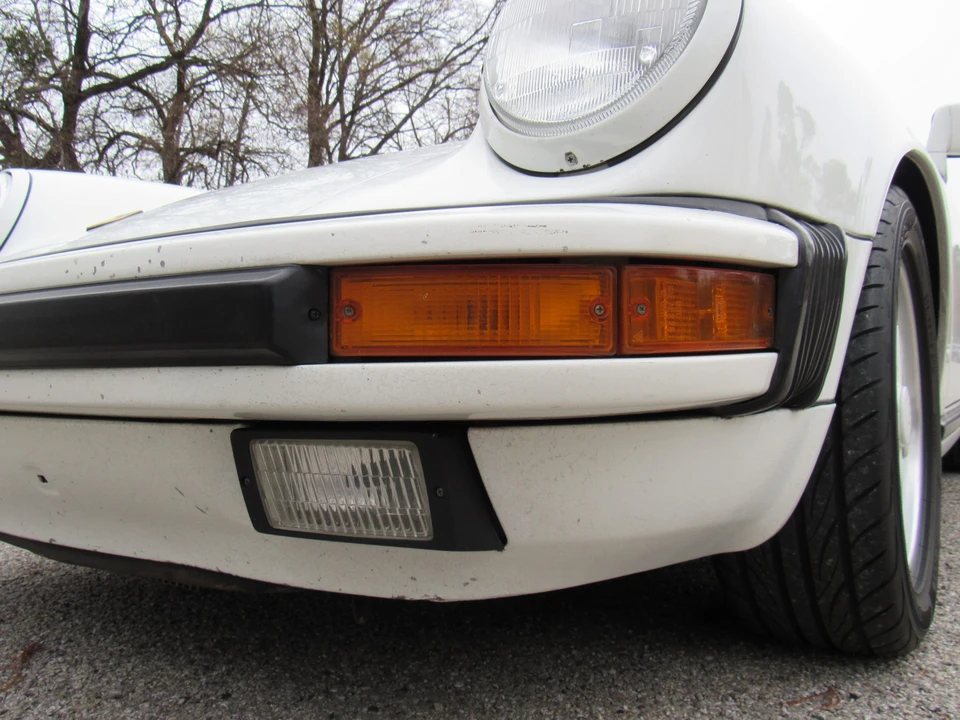 1988 Porsche 911 Carrera 3.2 - Image 21 of 31