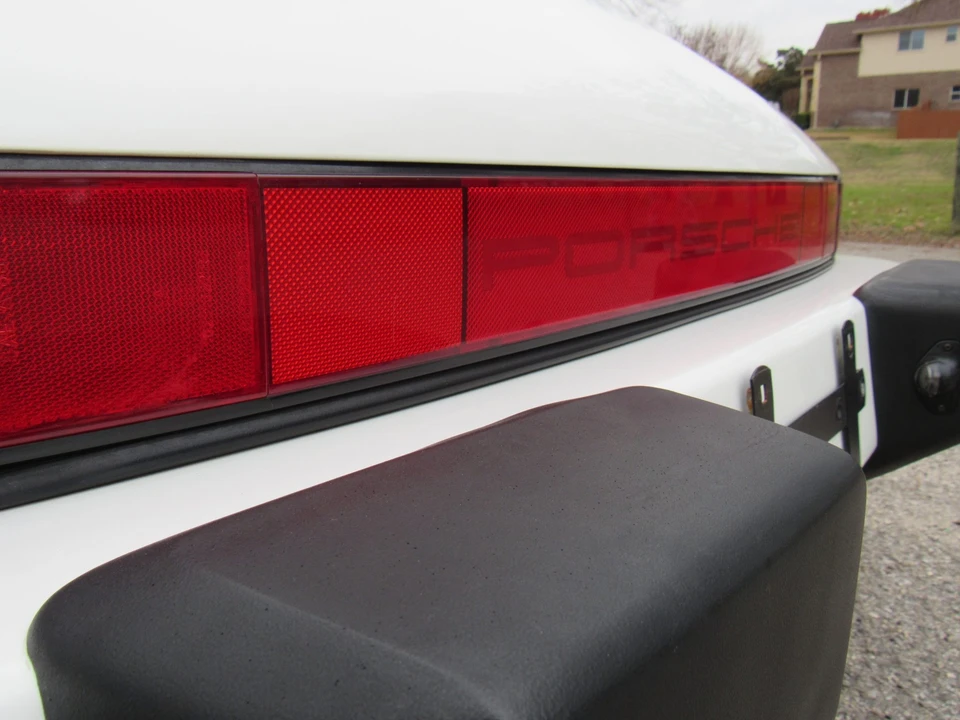 1988 Porsche 911 Carrera 3.2 - Image 25 of 31