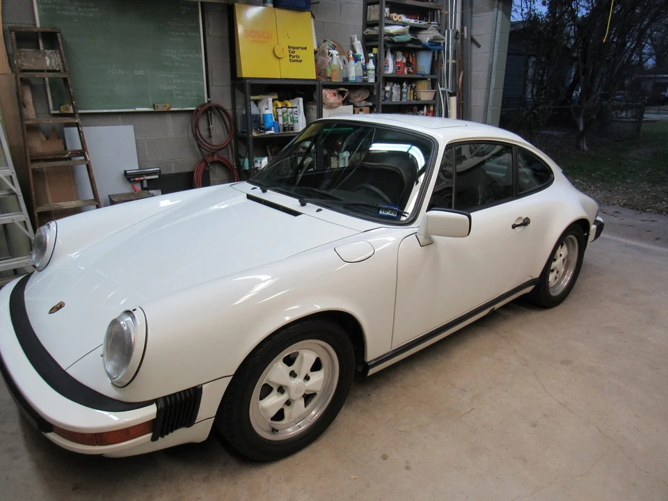 1988 Porsche 911 Carrera 3.2 - Image 9 of 31