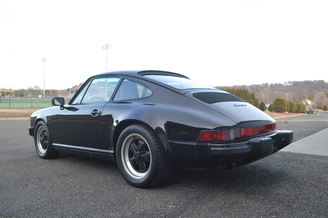 1988 Porsche 911 Carrera 3.2 - Image 30 of 31