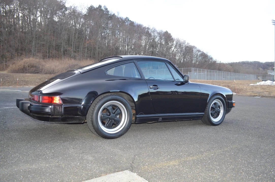 1988 Porsche 911 Carrera 3.2 - Image 29 of 31