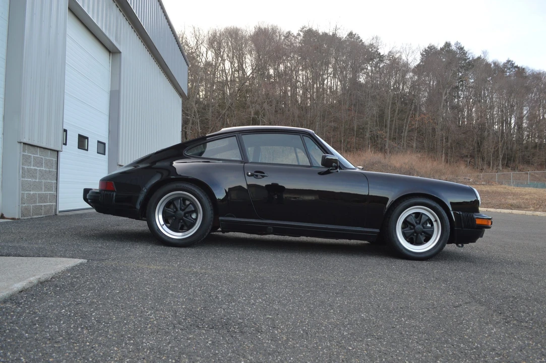1988 Porsche 911 Carrera 3.2 - Image 27 of 31