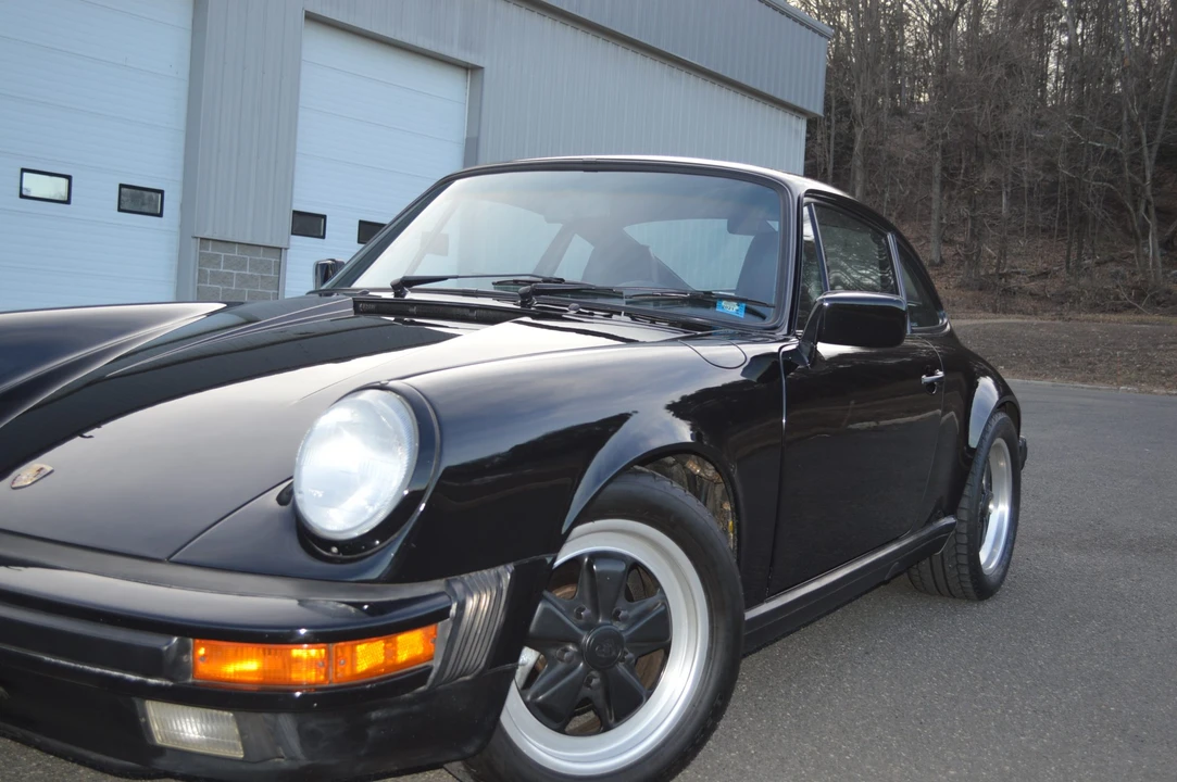 1988 Porsche 911 Carrera 3.2 - Image 17 of 31
