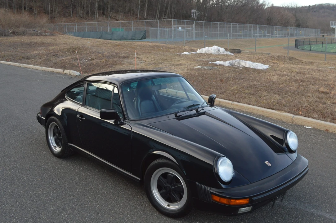 1988 Porsche 911 Carrera 3.2 - Image 14 of 31