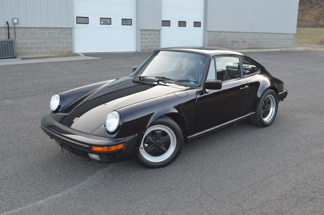 1988 Porsche 911 Carrera 3.2 - Image 11 of 31