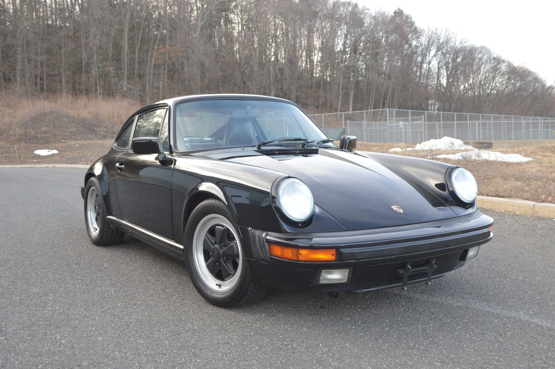 1988 Porsche 911 Carrera 3.2 - Image 9 of 31