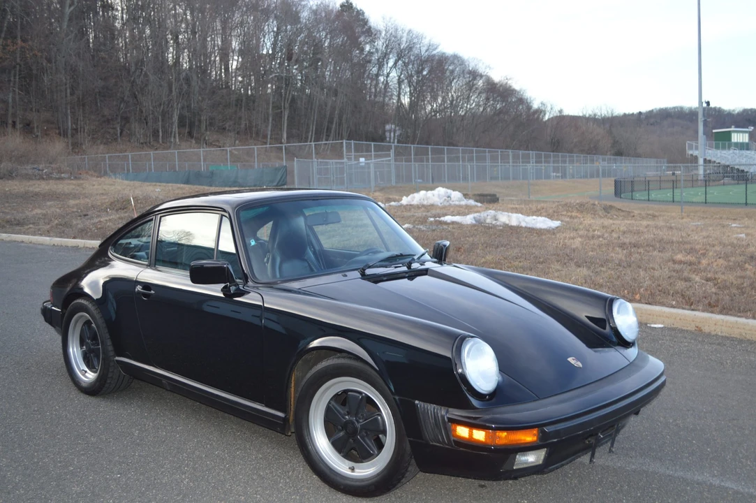 1988 Porsche 911 Carrera 3.2 - Image 4 of 31