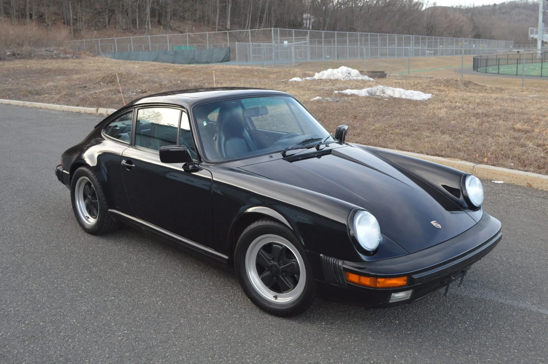 1988 Porsche 911 Carrera 3.2 - Image 2 of 31