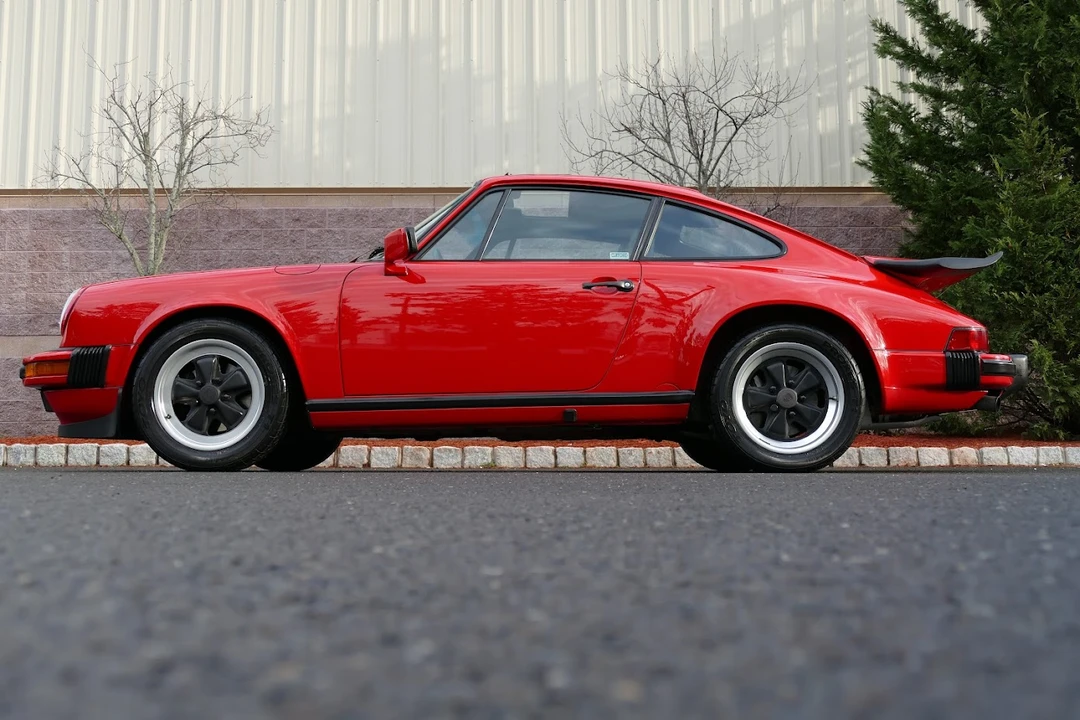 1988 Porsche 911 Carrera 3.2 - Image 6 of 31