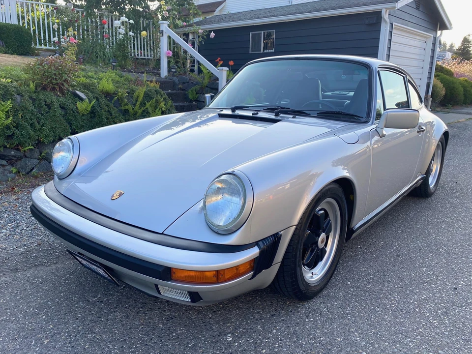 1988 Porsche 911 Carrera 3.2 - Image 4 of 31