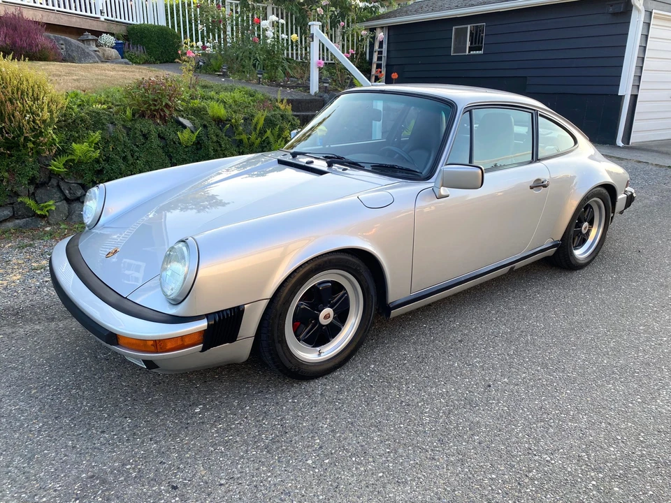 1988 Porsche 911 Carrera 3.2 - Image 13 of 31