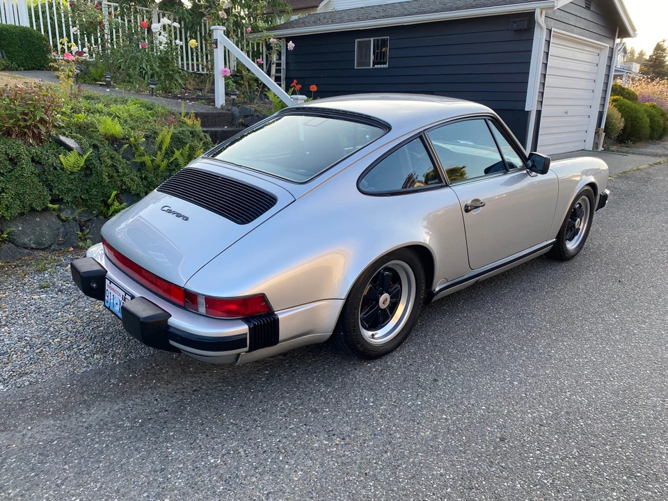 1988 Porsche 911 Carrera 3.2 - Image 28 of 31