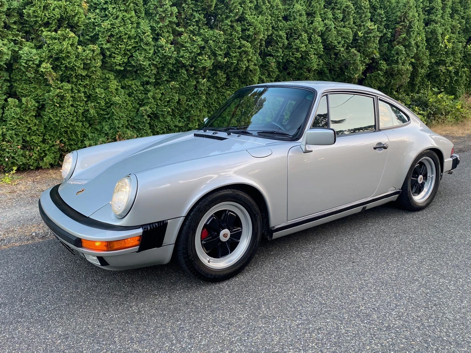 1988 Porsche 911 Carrera 3.2 - Image 9 of 31