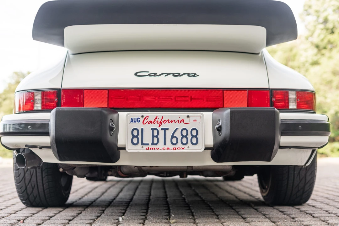 1988 Porsche 911 Carrera 3.2 - Image 9 of 31