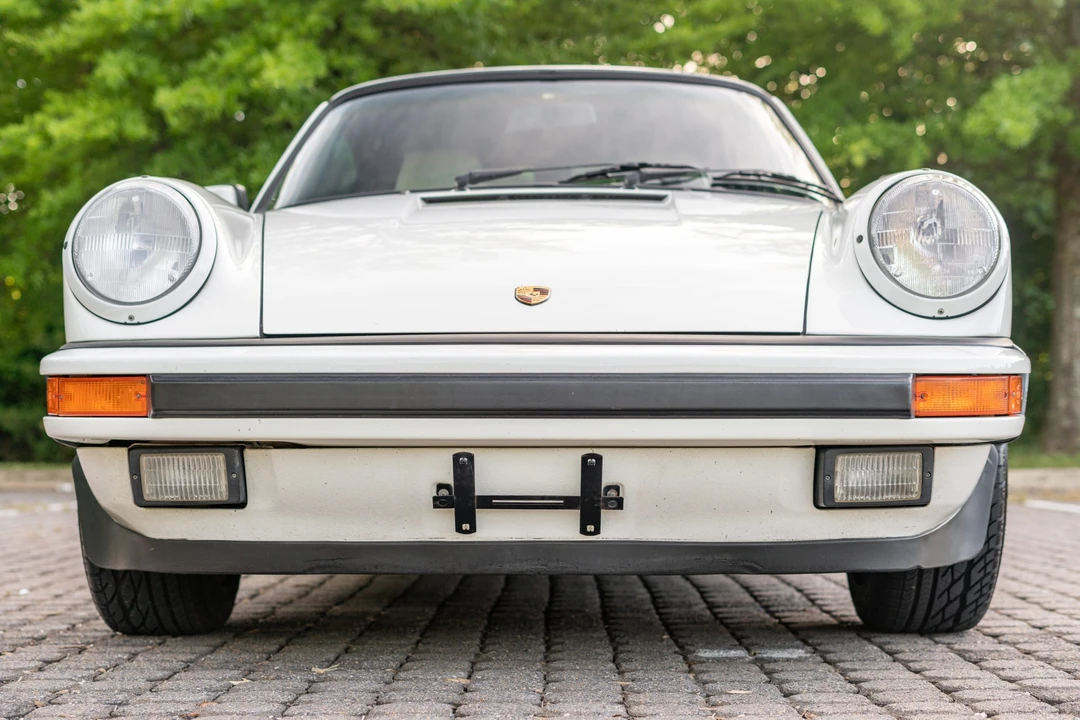 1988 Porsche 911 Carrera 3.2 - Image 20 of 31