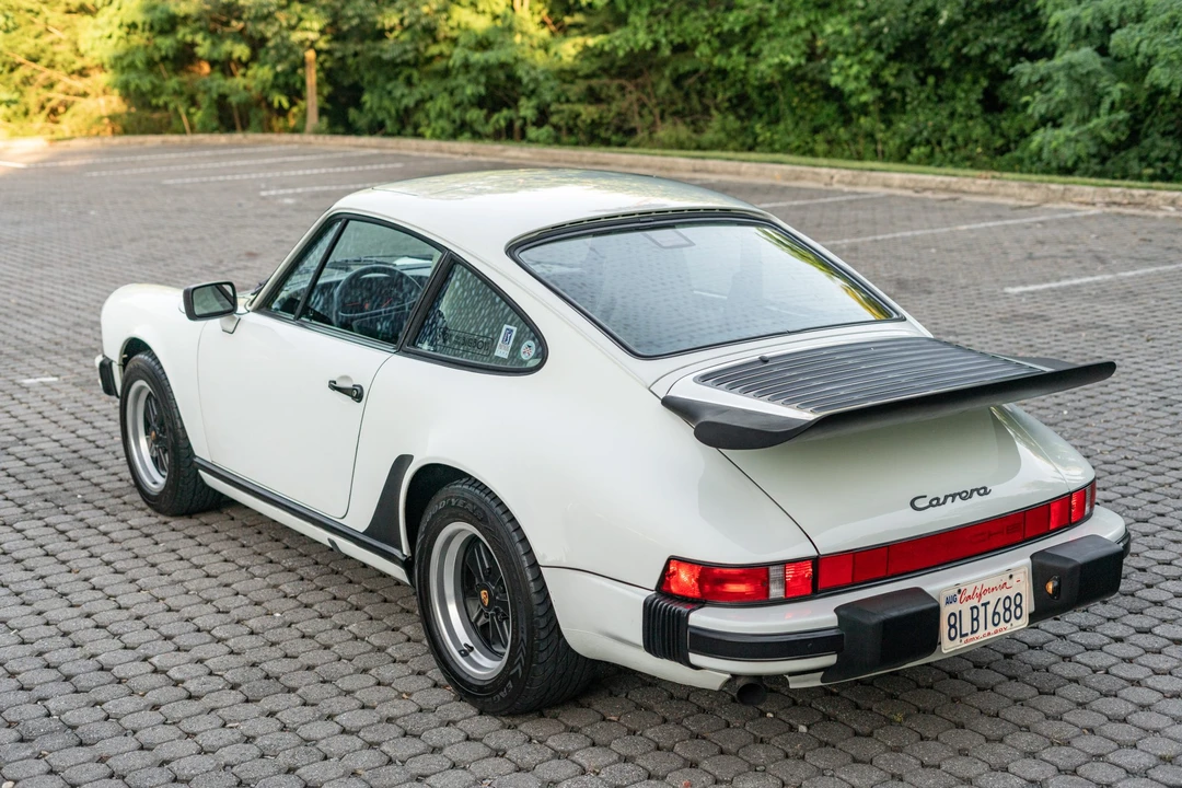 1988 Porsche 911 Carrera 3.2 - Image 6 of 31