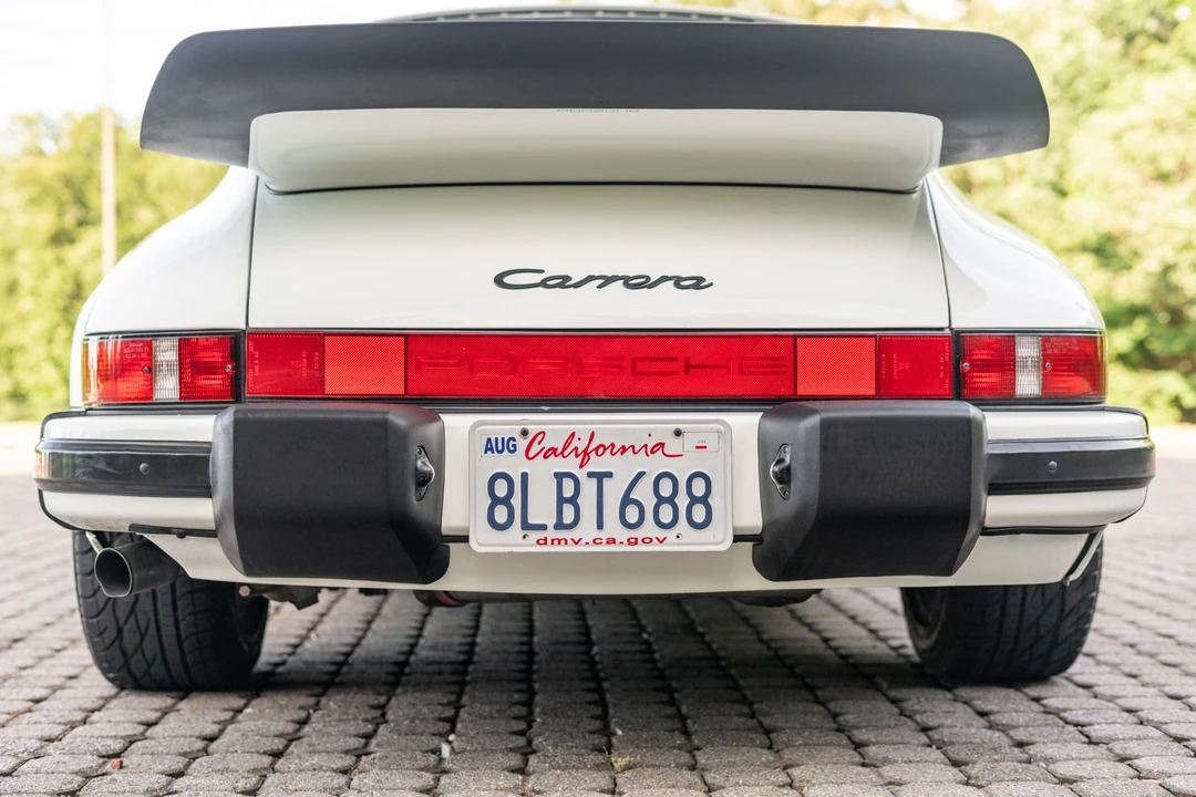 1988 Porsche 911 Carrera 3.2 - Image 10 of 31