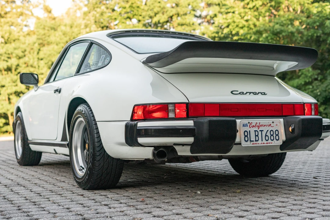 1988 Porsche 911 Carrera 3.2 - Image 7 of 31