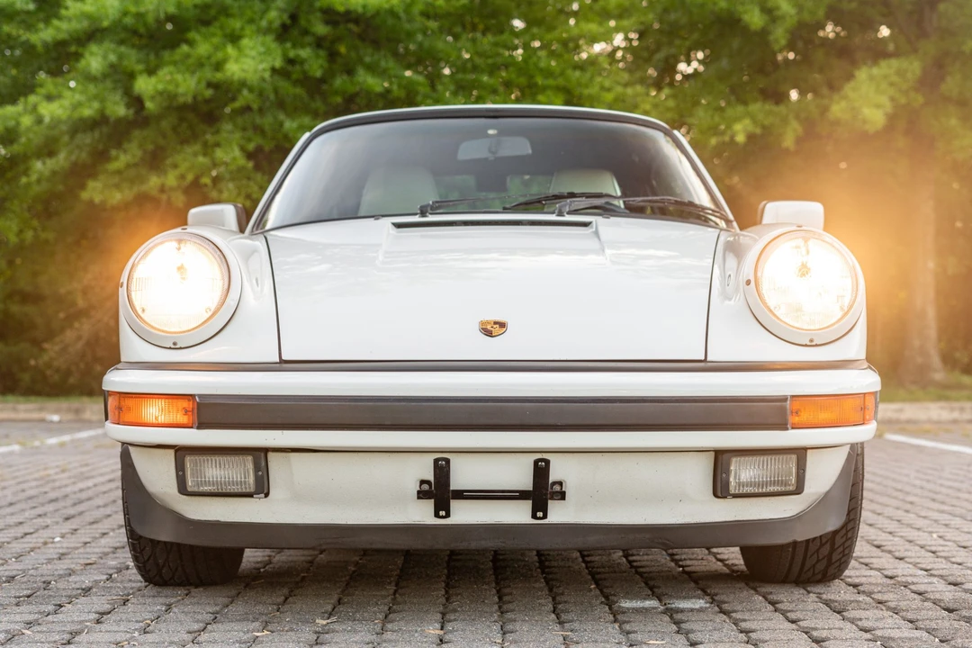 1988 Porsche 911 Carrera 3.2 - Image 22 of 31