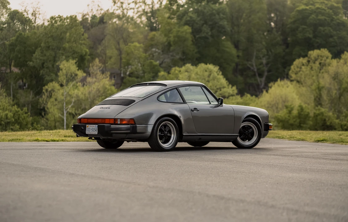 1988 Porsche 911 Carrera 3.2 - Image 5 of 31