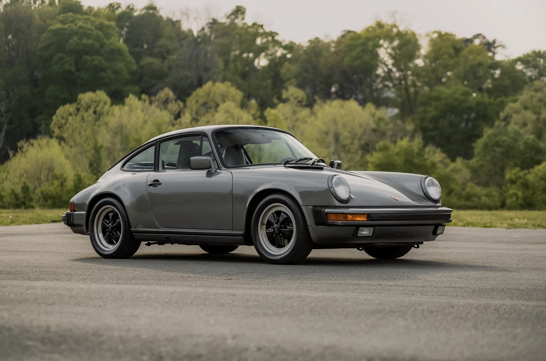 1988 Porsche 911 Carrera 3.2 - Image 3 of 31