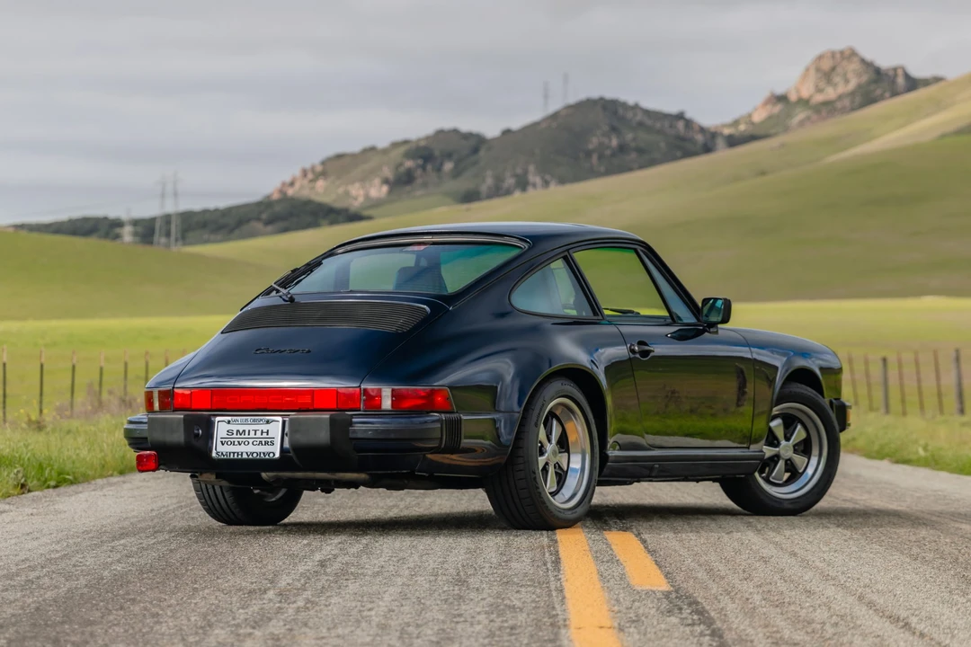 1988 Porsche 911 Carrera 3.2 - Image 6 of 31
