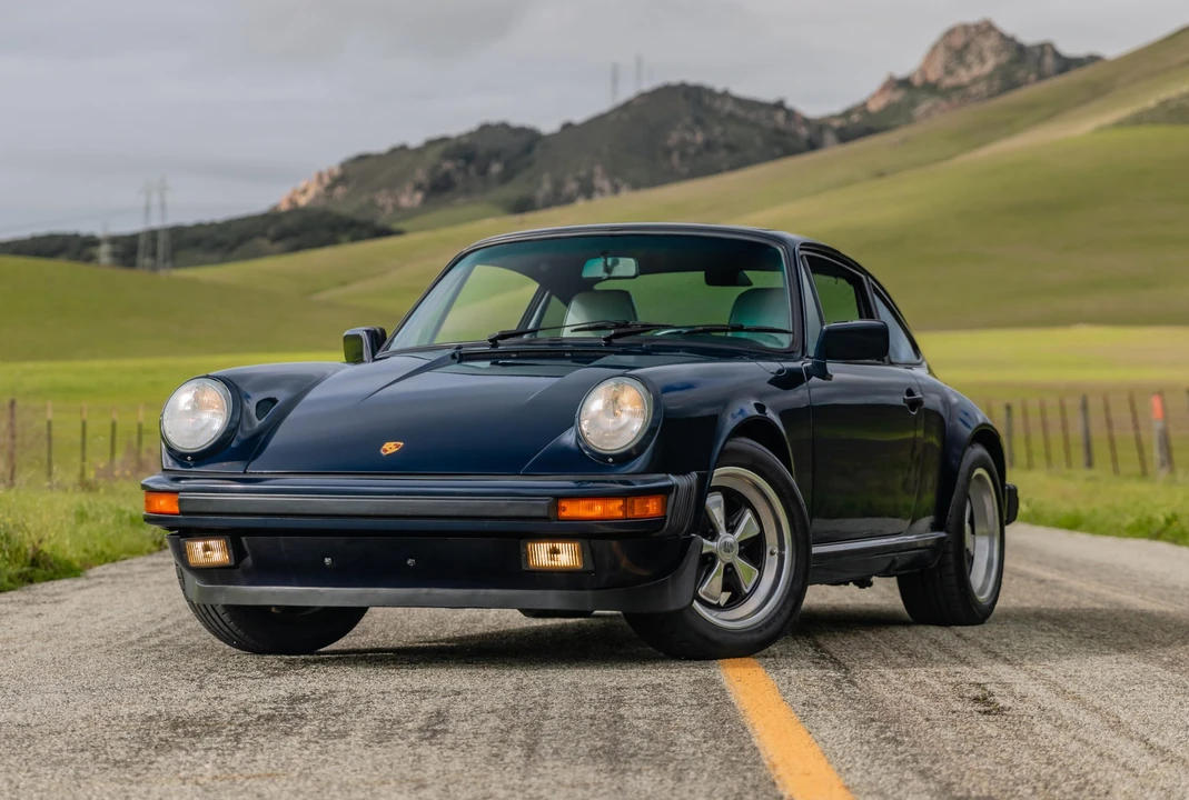 1988 Porsche 911 Carrera 3.2 - Image 2 of 31