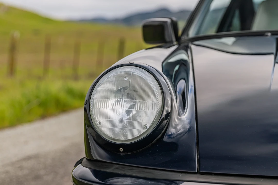 1988 Porsche 911 Carrera 3.2 - Image 29 of 31