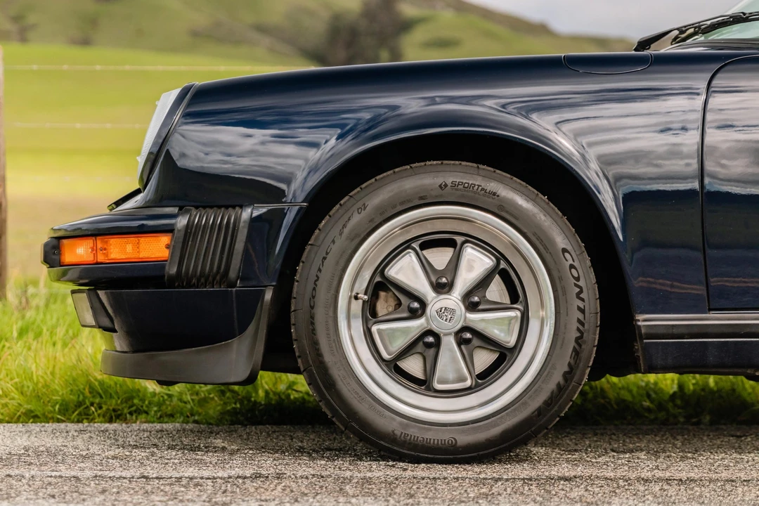 1988 Porsche 911 Carrera 3.2 - Image 24 of 31