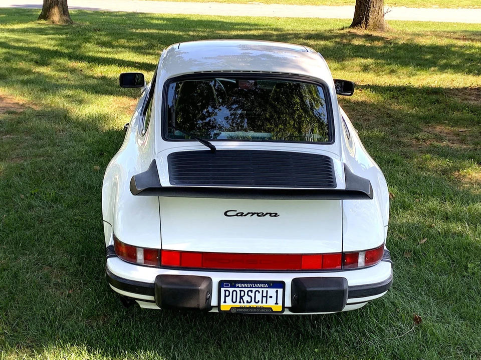 1988 Porsche 911 Carrera 3.2 - Image 10 of 31