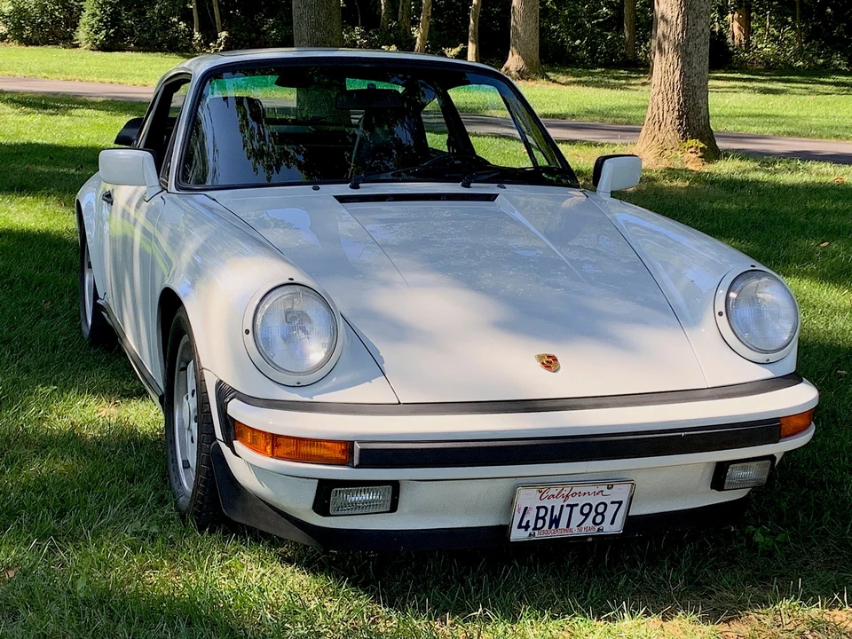 1988 Porsche 911 Carrera 3.2 - Image 14 of 31