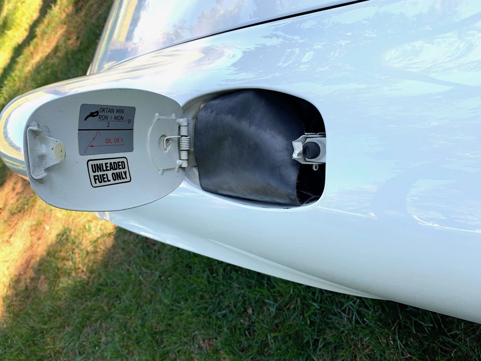 1988 Porsche 911 Carrera 3.2 - Image 25 of 31