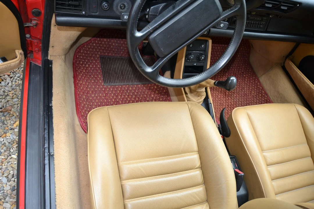 1988 Porsche 911 Carrera 3.2 - Image 17 of 31