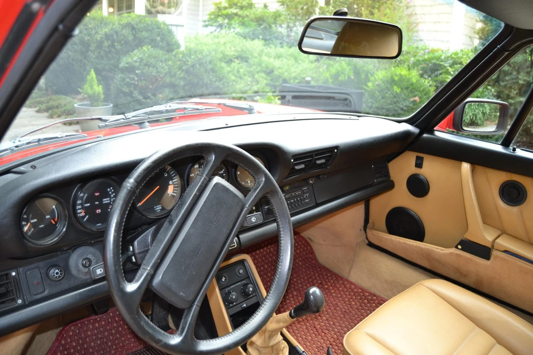 1988 Porsche 911 Carrera 3.2 - Image 16 of 31
