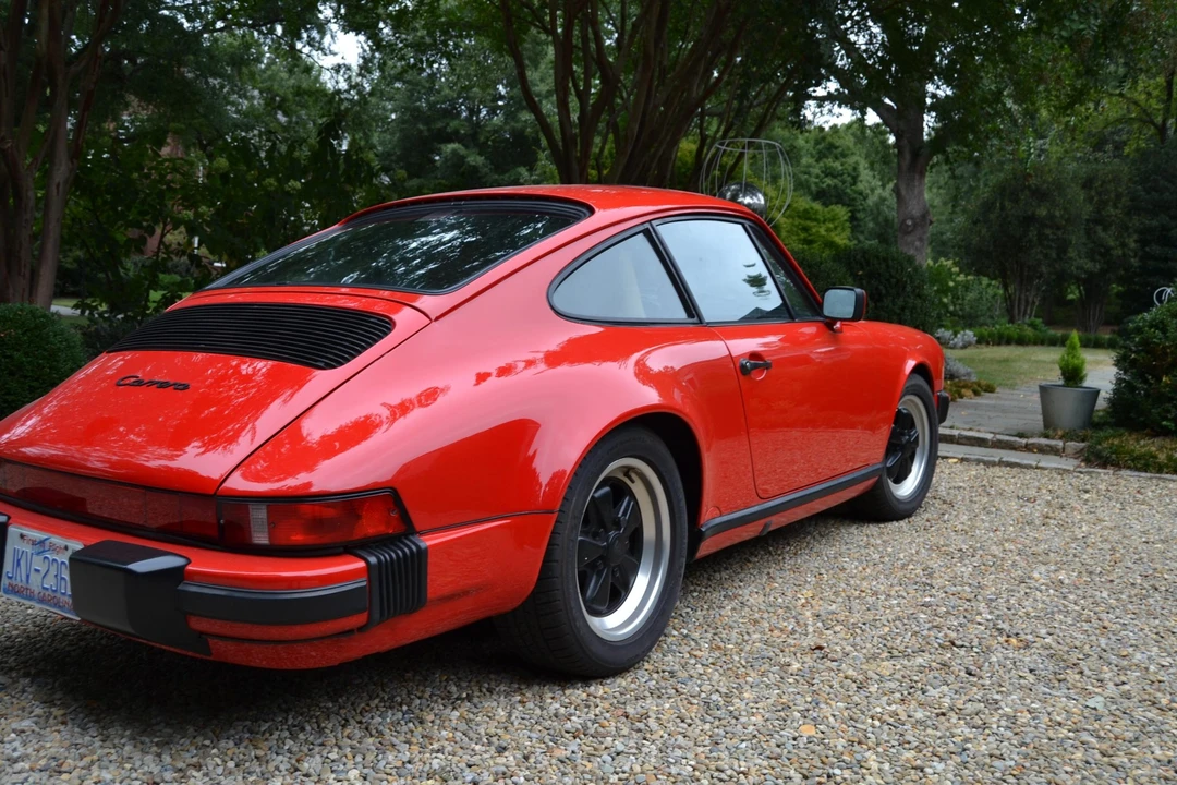1988 Porsche 911 Carrera 3.2 - Image 8 of 31