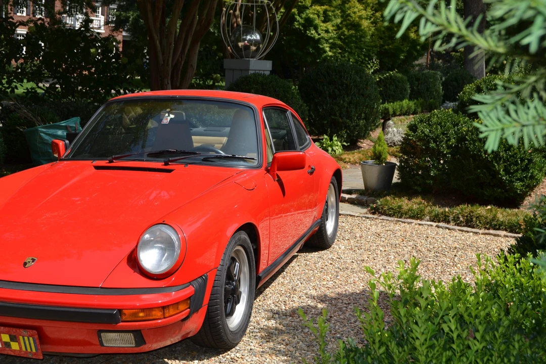 1988 Porsche 911 Carrera 3.2 - Image 3 of 31