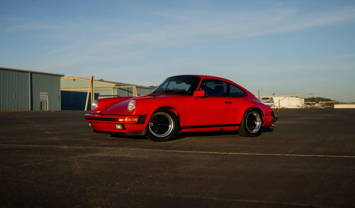 1988 Porsche 911 Carrera 3.2 - Image 18 of 31