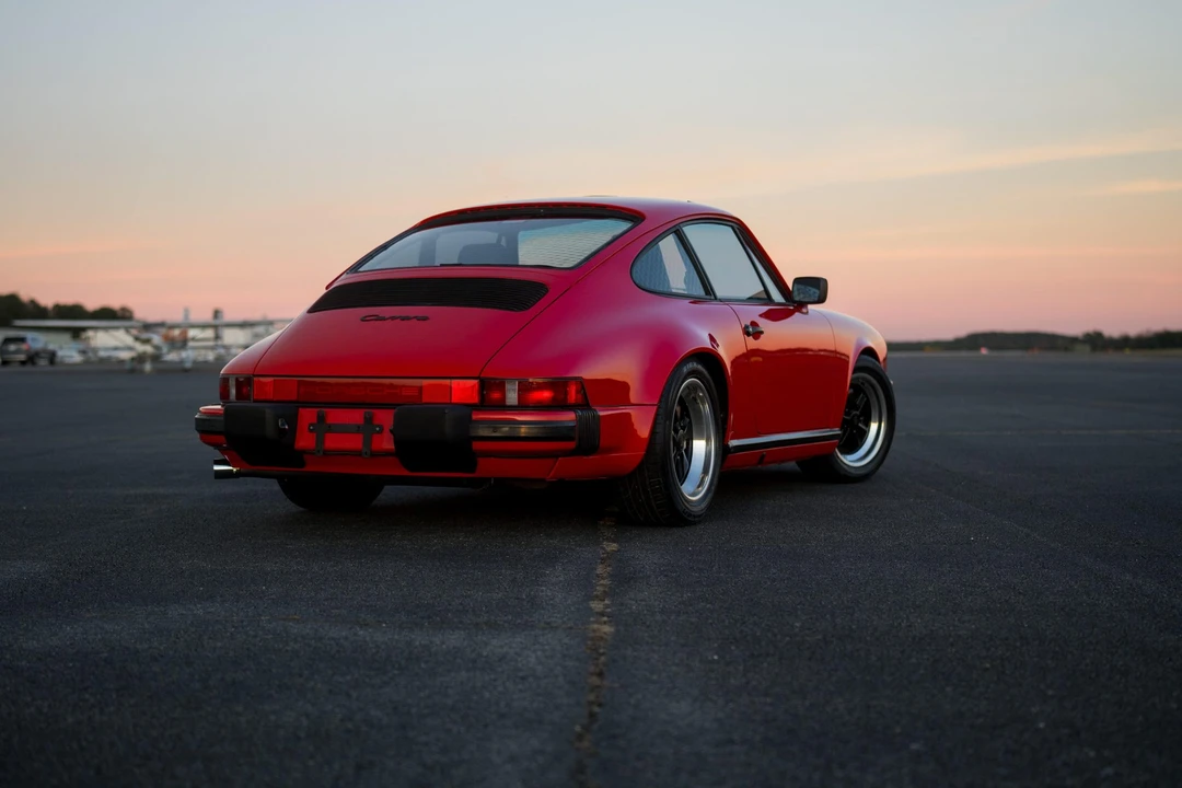 1988 Porsche 911 Carrera 3.2 - Image 30 of 31