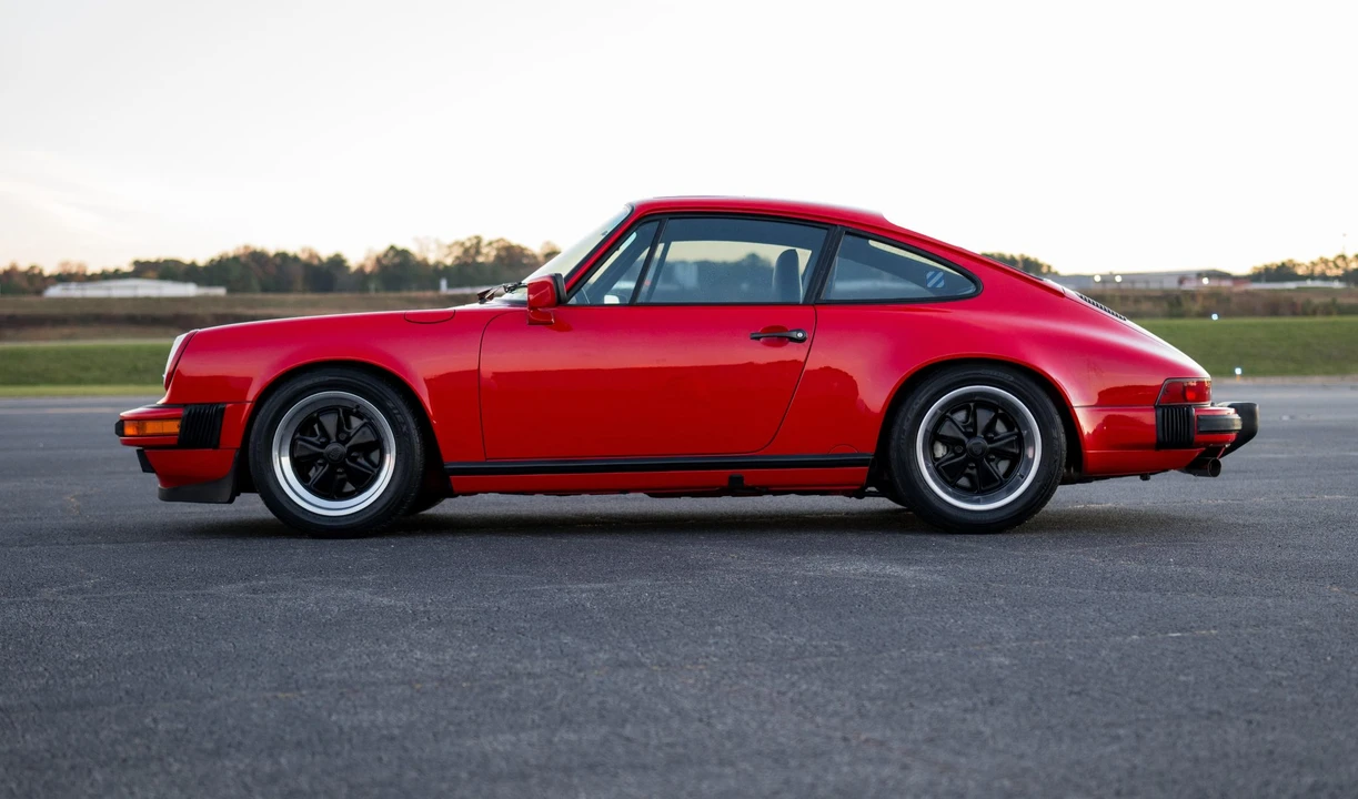 1988 Porsche 911 Carrera 3.2 - Image 28 of 31