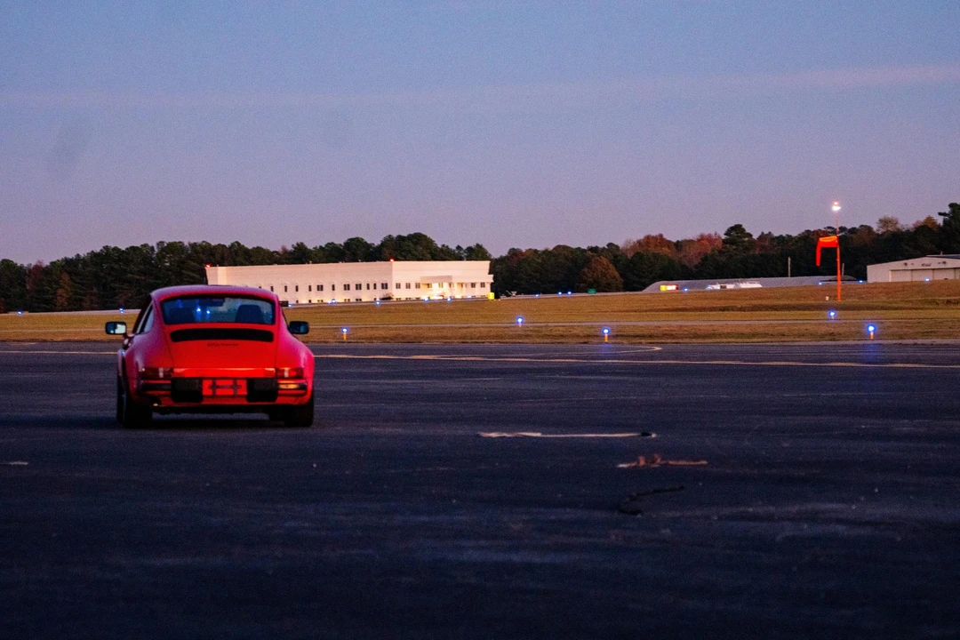 1988 Porsche 911 Carrera 3.2 - Image 21 of 31