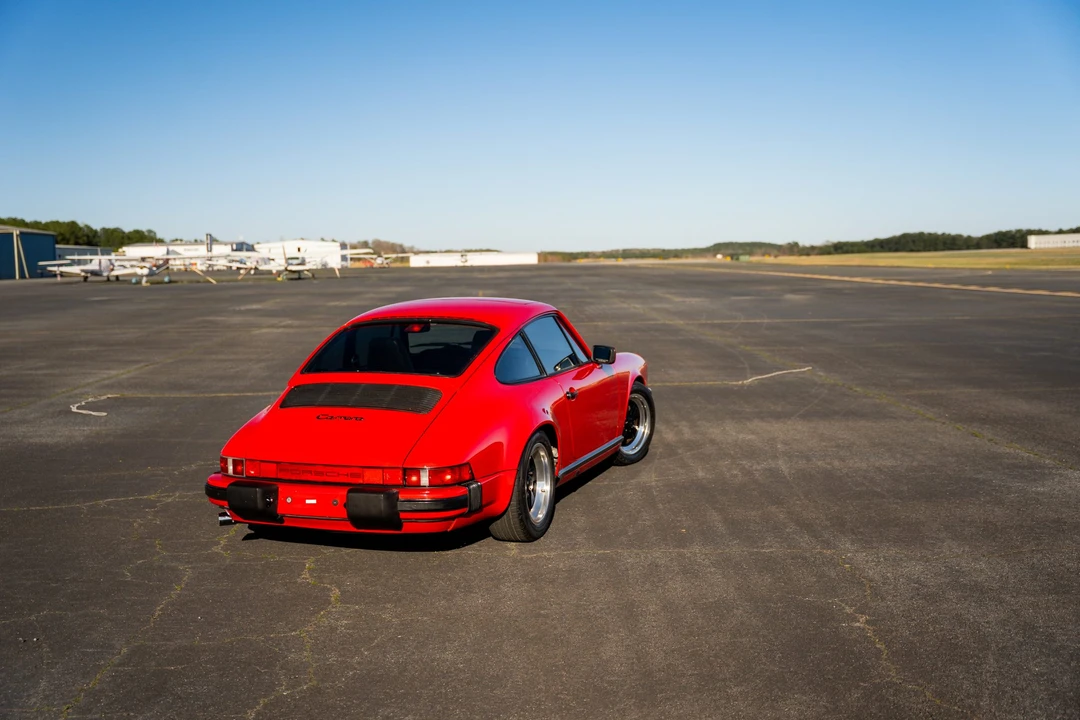 1988 Porsche 911 Carrera 3.2 - Image 10 of 31