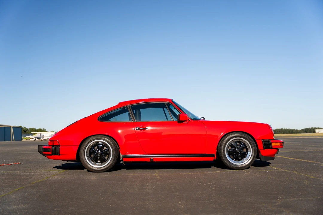 1988 Porsche 911 Carrera 3.2 - Image 11 of 31