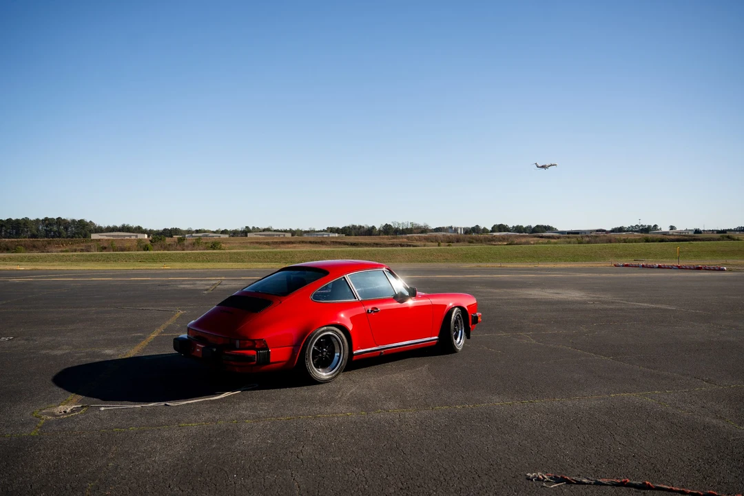 1988 Porsche 911 Carrera 3.2 - Image 23 of 31